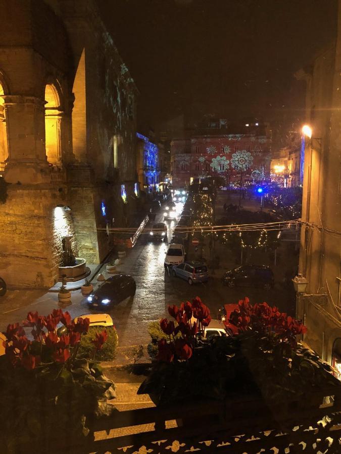 Apartmán La Casa Sulla Piazza Enna Exteriér fotografie
